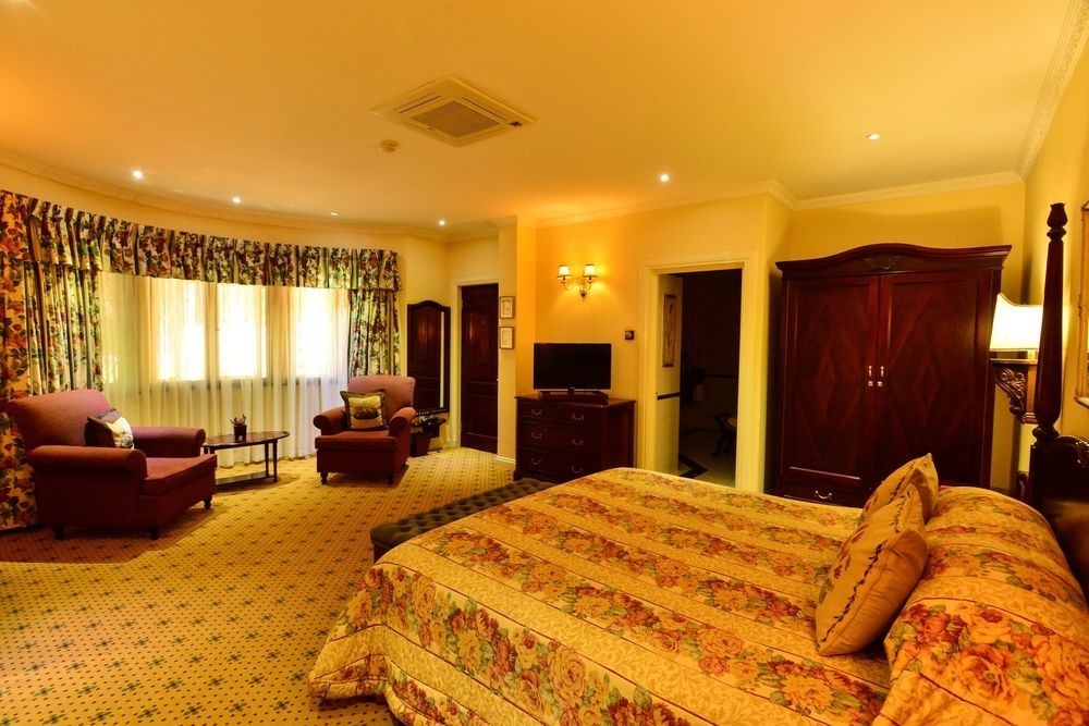 Anantara Stanley & Livingstone Victoria Falls Hotel Bagian luar foto