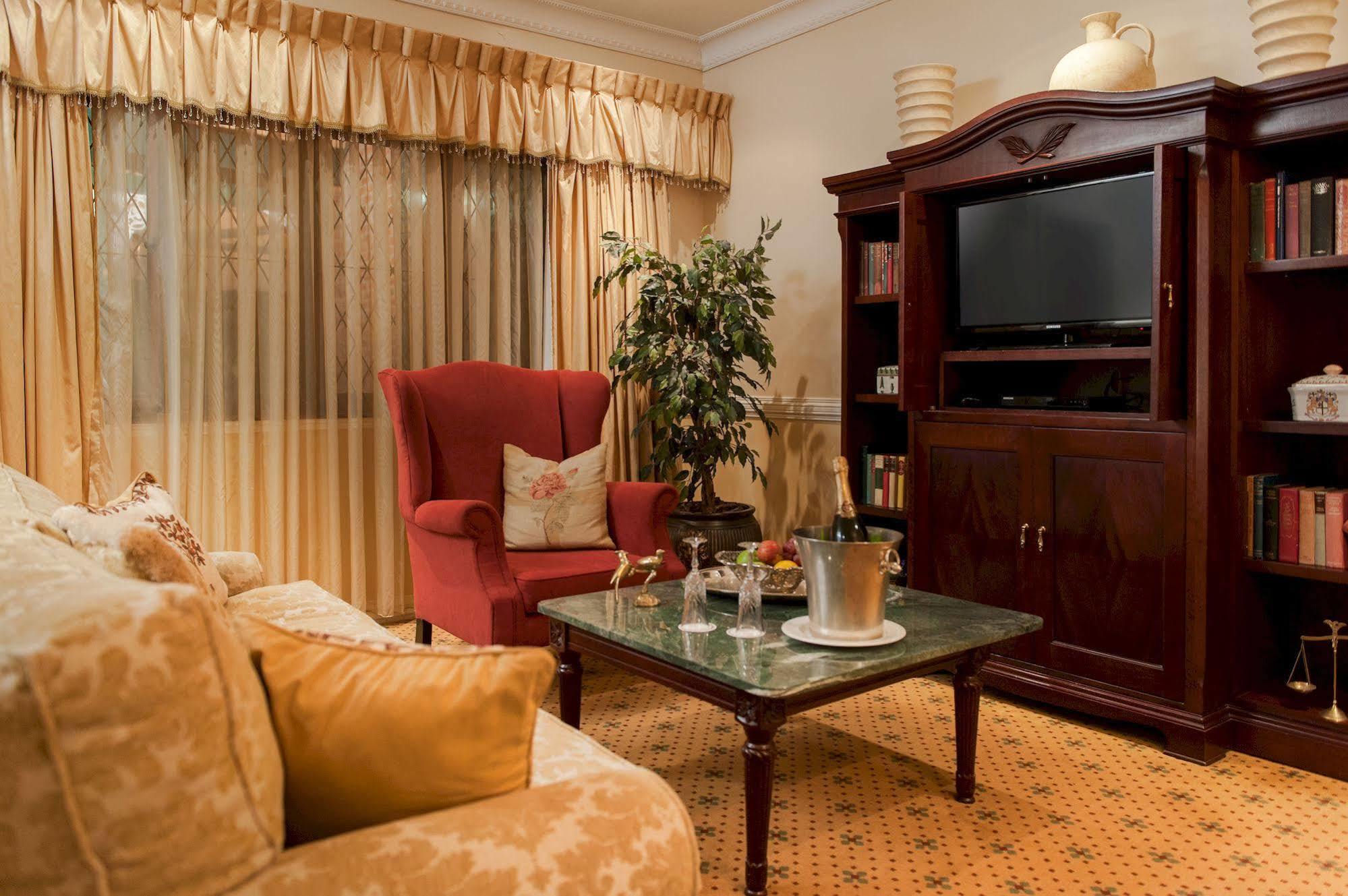 Anantara Stanley & Livingstone Victoria Falls Hotel Bagian luar foto