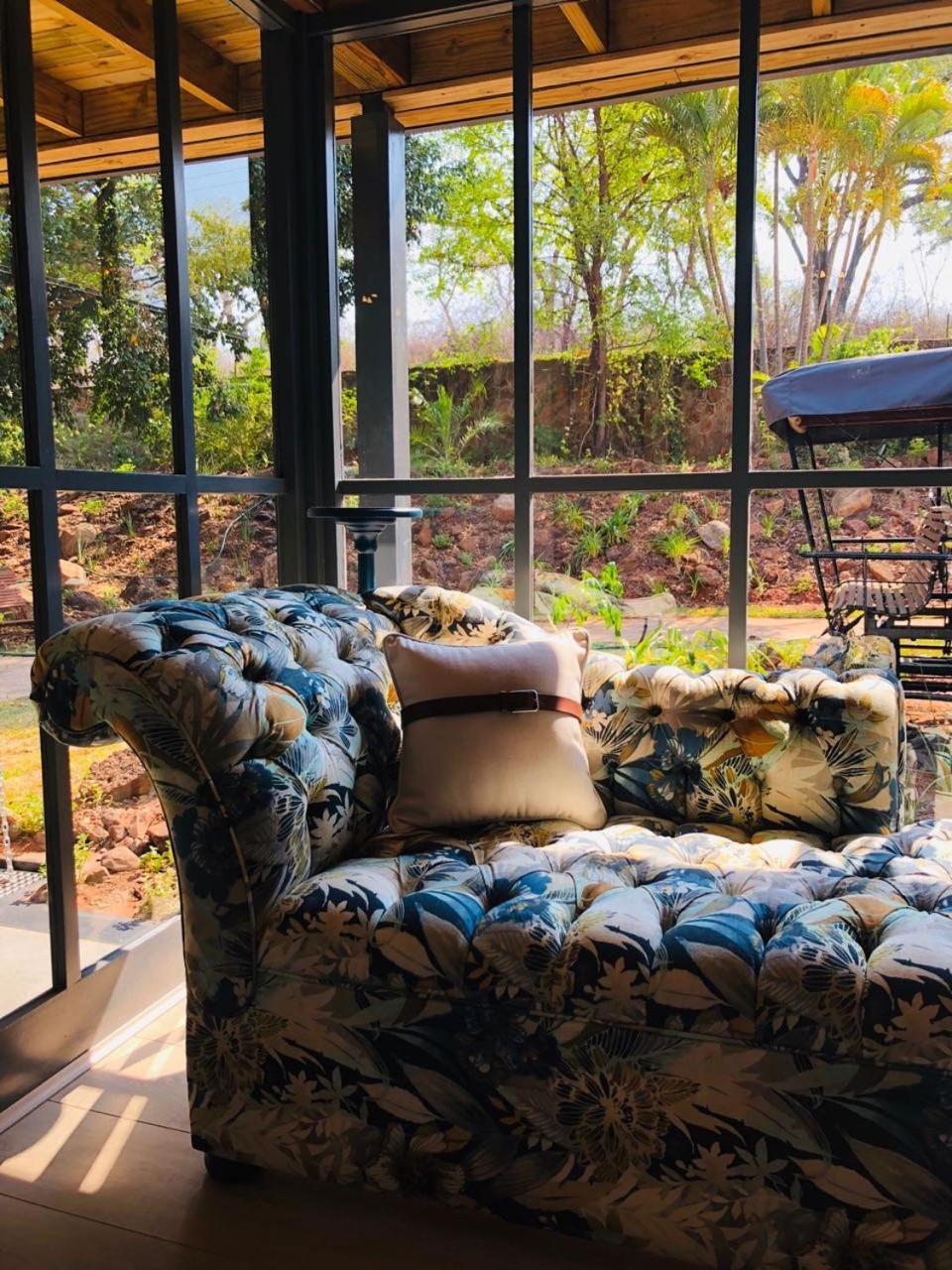 Anantara Stanley & Livingstone Victoria Falls Hotel Bagian luar foto